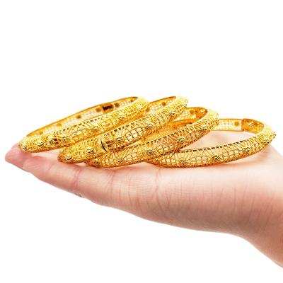 China FASHIONABLE Indian Charm 18K Gold Plated Brass Friendship Bracelet Bangles For Women Bangle Wedding Gifts Bangle Jewelry Wholesale for sale