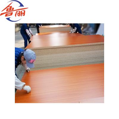 China Indoor White Color Melamine 16mm Chipboard For Sale for sale