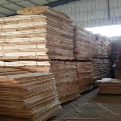 China High quality engineered wood veneer/fancy veneer/refurbished veneer 1220*2440mm for sale