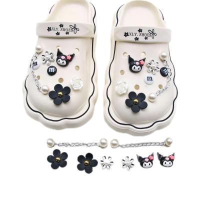 China Custom Clog Charm Wholesale Customization 2023 Hot Selling Cartoon Cute Shoes Charm Set Shoes Decoration Croc Charm Clog Charm Shoes Gift for sale