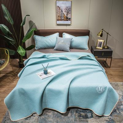 China Anti Dust Mite Design Ultrasonic Embossing Bedspread Cool Knitted Quilt New For Summer for sale