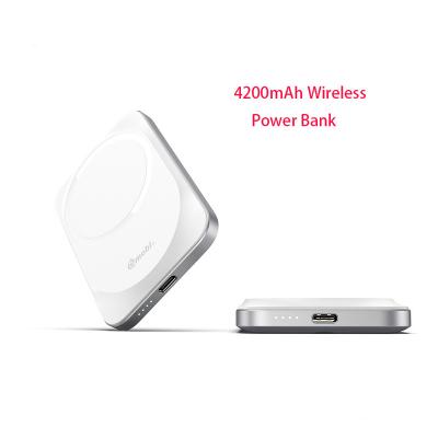 China Fast Wireless Charger 4200mah Magnetic Battery Pack Safe Magnetic Support 10w Qi Mini Power Bank for sale