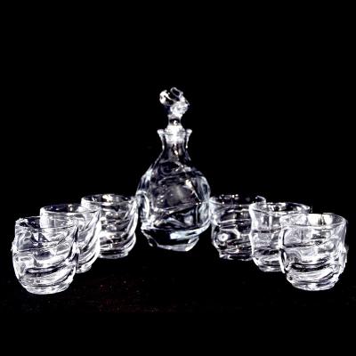 China Viable/Stocked Glass Bottle Lead Free Whiskey Twist Glass Whiskey Decanter Set for sale