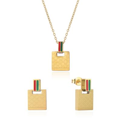 China Newest Fashion Selling Woman Jewelry Set Fashion Hot Female Square Gold Pendant Necklace Charming Green And Red Bar Stud Earrings Jewelry Gifts for sale