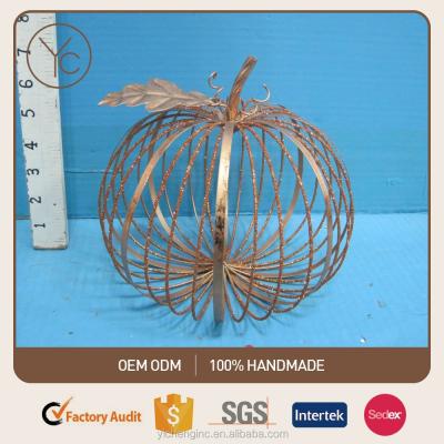 China 100% handmade; 2022 Simple And Light Hot Product Metal Wire Decorative Pumpkin With Glitter for sale