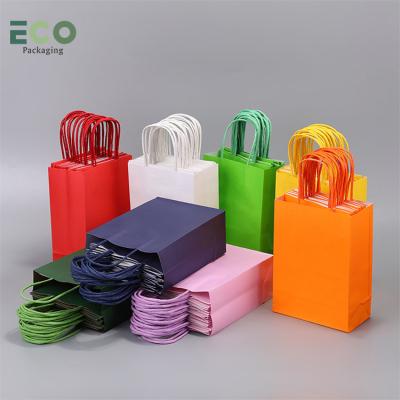 China Recyclable Luxury Custom Size Package Paper Handle Paper Bag Kraft Paper Shopping Bag for sale