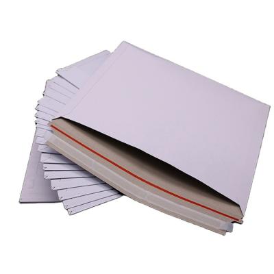 China Business Envelope Customized Size Custom Logo Foil Envelopes Shiny Custom Paper Envelope for sale