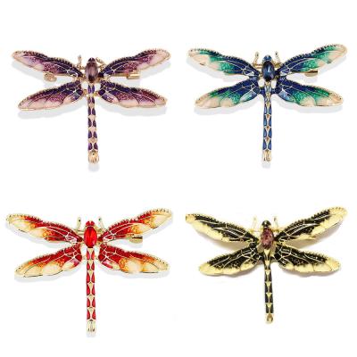 China High quality European and American cute brooch dragonfly color enamel oil drip retro style insect animal brooch wedding engagement brooches for sale