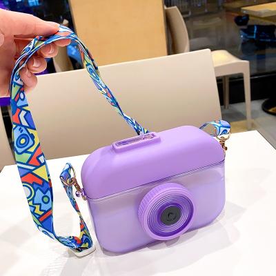 China Water bottle messenger bag INS hot sale camera water juice bottle fruit water bag for sale