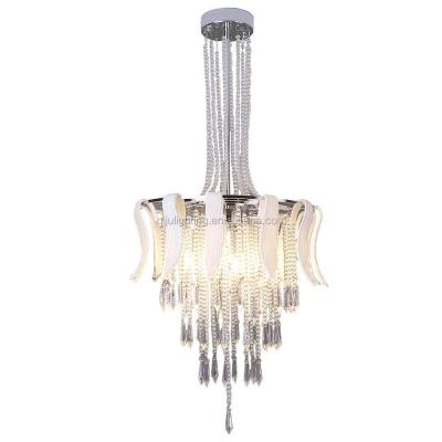 China Modern Crystal Chandelier LED Lamp 3 Ball Chandeliers Modern Hanging Indoor Lighting for sale