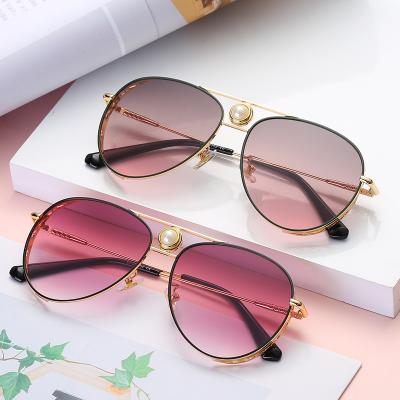 China 10 Years Experience Weekly Deals Pearl OEM High Quality Luxury Sunglasses for sale