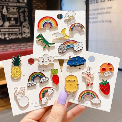 China Design Fashion Woman Brooches Metal ALLOY Personalized Cartoon Brooch Pins Needle Accessories Pin Brooches for sale