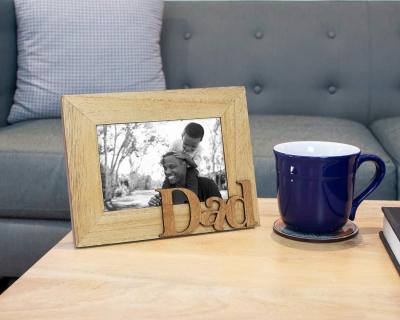 China Fashional Feelings Dad wooden picture frame, 4x6 inch, photo gift for father, family, table top display, desk for sale