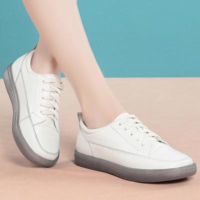 China Fashion Trend Women Lace Casual Good Quality Designer Ins Style Platform Fashion Sneakers Unisex Shoes for sale