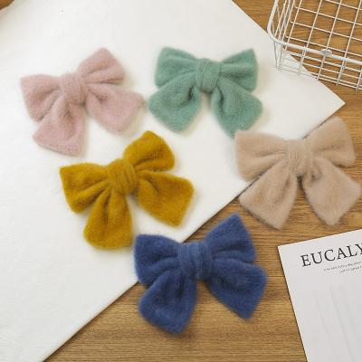 China Cute Autumn Winter Plush Bow Princess Plush Hairpin Bow Spring Clip Girl Hair Clip Kids Hair Accessories for sale