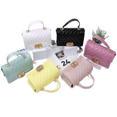 China New fashion diamond lattice cross-body chain purse candy color jelly color single shoulder bag square handbag for sale