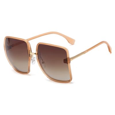 China Luxury Designer Famous Brand Sunglasses UV Stop Brand Woman Fashion Sunglasses for sale