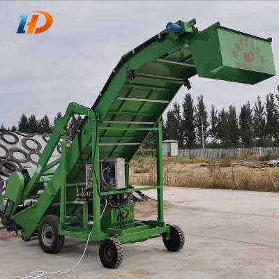 China Farms Customized Dairy Farm Feed Machinery Silage Loader For Feeding Cow for sale