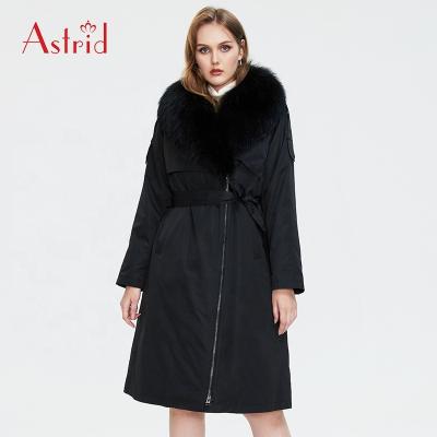 China Anti-wrinkle winter women parka natural fur collar real overcoat female removable trench coat plus size jackets women coat for sale