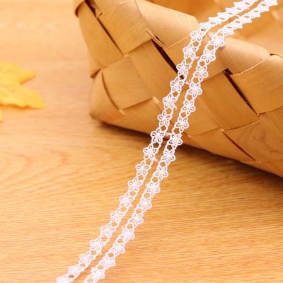 China 0.7cm Latest Design Polyester Viable Chemical Flower Embroidery Bridal Wedding Lace Garment Accessory 0.7cm for sale