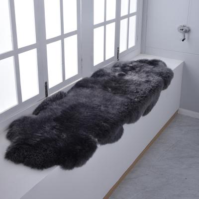 China Texture Shaggy Natural Fur Sheepskin Area Blanket / Anti-slip Black Soft Mats, 80*200CM Double Skin for sale