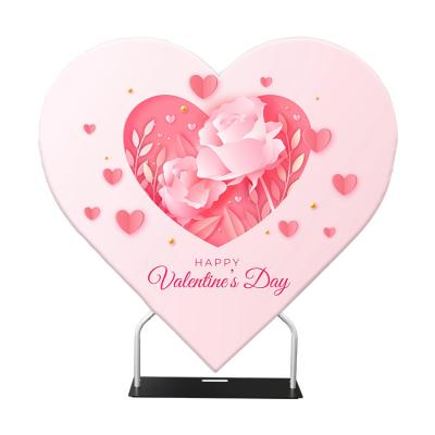 China Various Events Shape 2M Customization Valentines Day Heart Shaped Foil For Wedding Party Wedding Decorations for sale