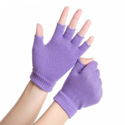 China Hot Selling Unisex Non Slip Non Grip Gloves Yoga Training Glove Sports Gym Gloves Half Finger for sale