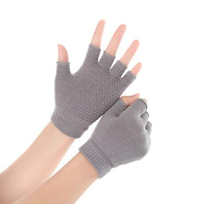 China Wholesale Unisex Sports Yoga Gloves Half-Finger Fitness Training Gym Workout Gloves for sale