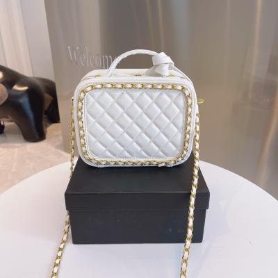 China Fashion branded wholesale white square bags and black designer handbags luxury ladies handbags 2021 for sale