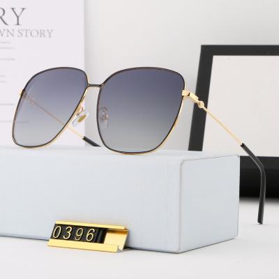 China Fashion sunglasses 2022 trending products fashion women sunglasses designer sunglasses famous brands for sale