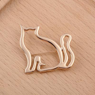 China 2022 cute unisex cat brooch accessories fashion joker pin coat empty anti-light small brooch wholesale for sale