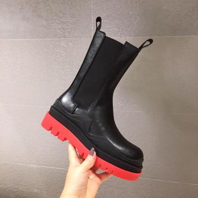 China Breathable Winter Platform Boots Women Chunky Heel Platform Chelsea Boots for sale