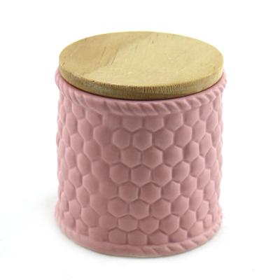 China Small scented scented soy candle jars with wooden lids for sale