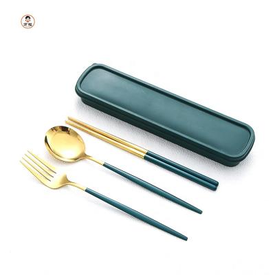 China Sustainable Gold Portable Cutlery Set Stainless Steel 3 Piece Flatware Set for sale