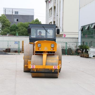 China Farms Road Construction Machinery 10-12 Ton Three Wheel Static Road Roller for sale