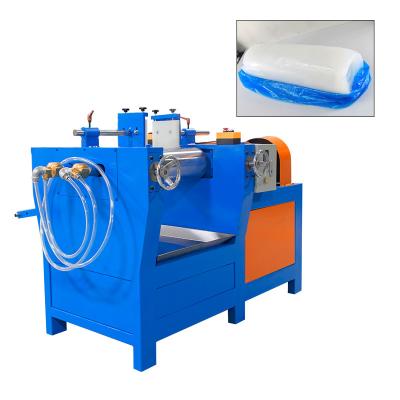 China Modern Silicone Rubber Refining Machine 565KG Weight For Raw Material Color Mixing for sale