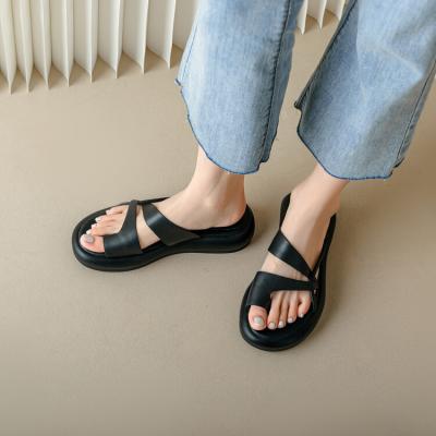 China 2022 New Arrival Style Cross Light Women Leather Fairy Toe Strap Full Flat Sandals For Ladies Platform Sandal Slippers for sale