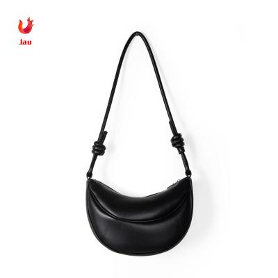 China Vogue 2023 new vintage designer lady's shoulder armpit cross brace custom wholesale one half moon - body bag armpit purse for sale