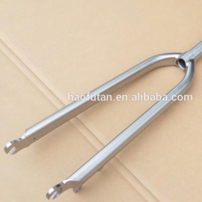 China Titanium Mountain Bikes Bike Fork with 1-1/8 inch main tube fits clcycross 700C frame and 26 mtb frame for sale