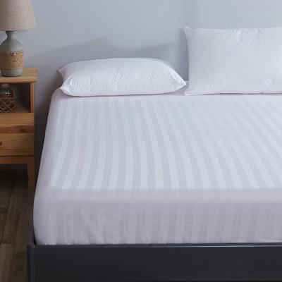 China Wholesale Disposable White Queen Size Hotel Fitted Sheets For Bedding for sale