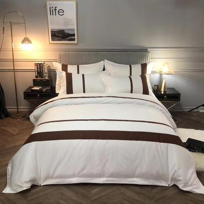 China Excellent Hotel Checkerboard Nondisposable Bedding Sets Bed Linen for sale