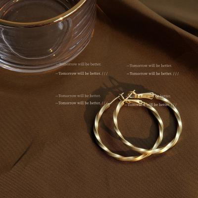 China Wholesale Trendy Fashion Circle Minimalist 18k Gold Large Design Plated Earring for sale