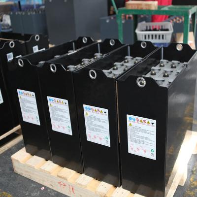 Cina Pacchetto della batteria del carrello elevatore dei camion di pallet della batteria al piombo del carrello elevatore della trazione di 110AH 1800AH 2V 2v in vendita