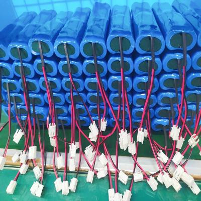 China Lítio profundo recarregável Ion Battery Cell 7.4V 1800mAh 2000mAh 3200mAh do ciclo 18650 à venda