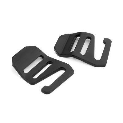 China Aluminum Alloy User Friendly Black 6 9 G Shape Strap Belt Hook Buckle For Sports Backpack for sale