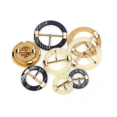 China Fashion Eco-friendly Zinc Alloy Acrylic Adjustable Belt Pin Buckle Plastic Resin Round Buckles for sale