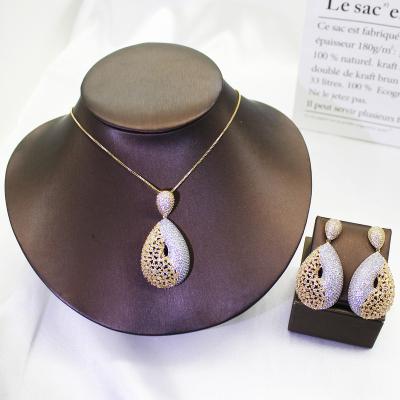 China Tabora Jewelry Wholesale Trendy Dubai Jewelry Sets Trapezoidal Zircon 18k Gold Plated Copper Necklace As Luxury Set Accessories for sale