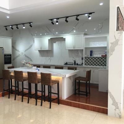 China Wholesale Modern Durable Calacatta Quartz Countertops With Gray Veins White Quartz Vanity Countertops Kitchen Table Top for sale