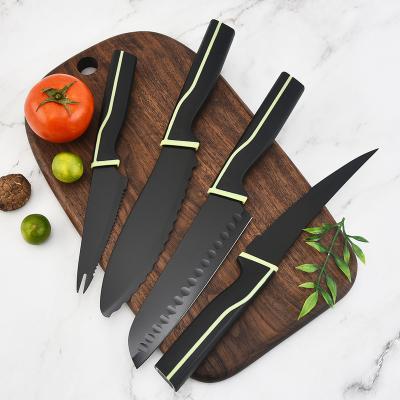 China Sustainable K0477 Serrated Knife For Tomato Meat Fruit Stainless Steel Non Stick 7 Inch Black Santoku Knife for sale