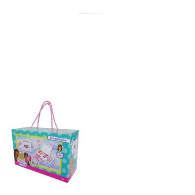 China Popular Kid Cosmetics Real Kids Make Up Gift Toy Play Kit Kids Girls Makeup Set for sale